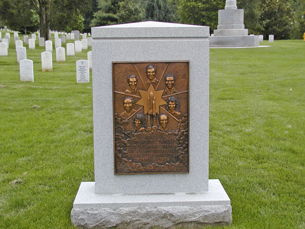 Memorial to Challenger astronauts